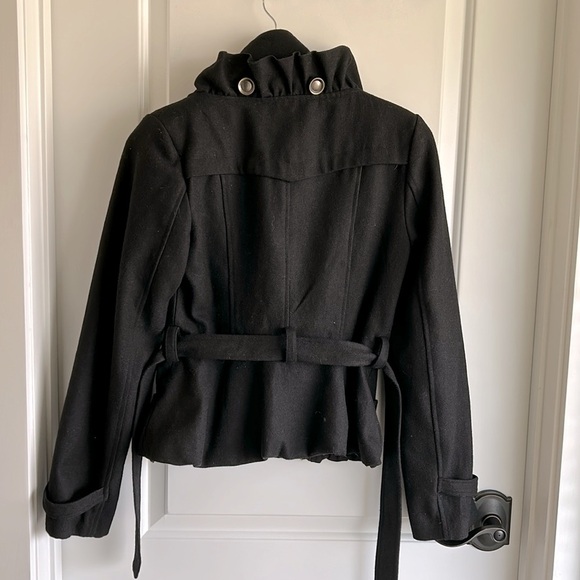 Ruffle Collar Short Wool Pea Coat Jacket - Picture 4 of 7